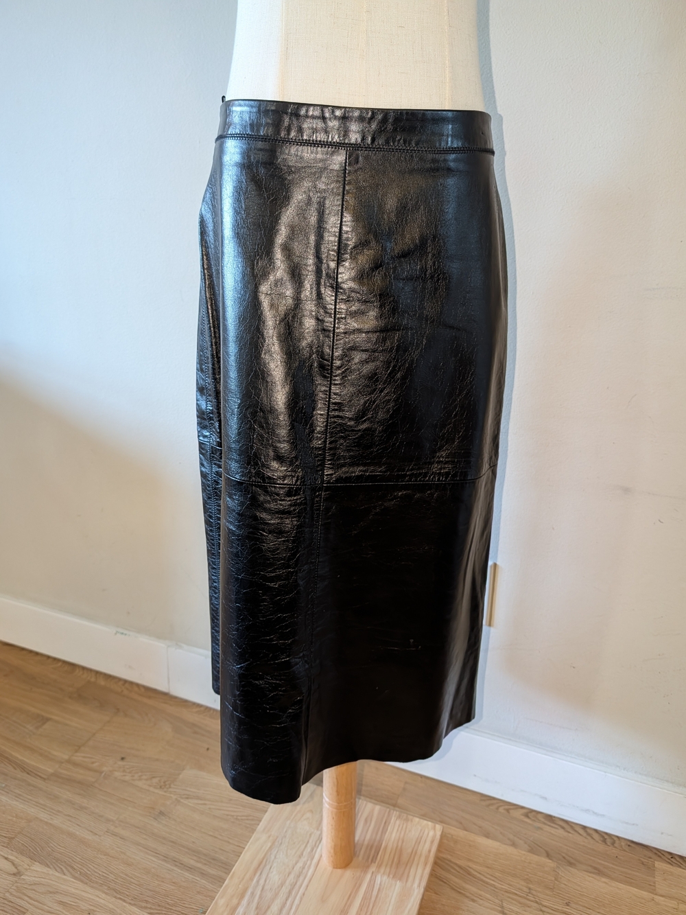 Vintage Y2K Black Shiny Leather Midi Skirt
